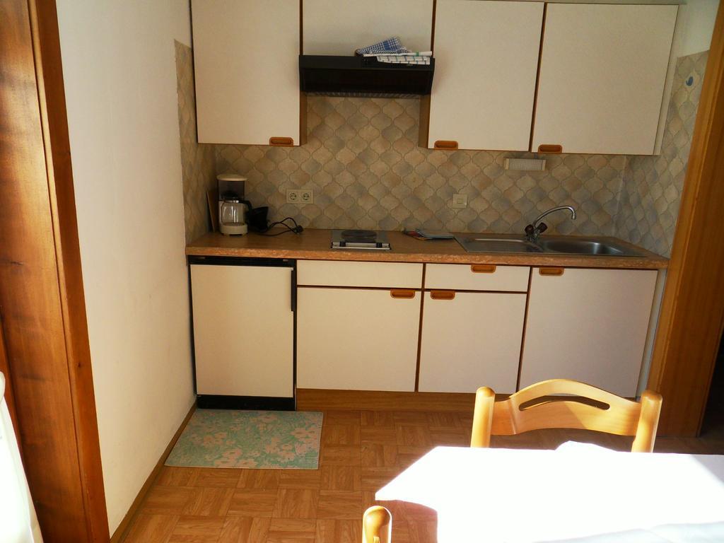 Appartamento Haus Waldblick Weissensee Esterno foto