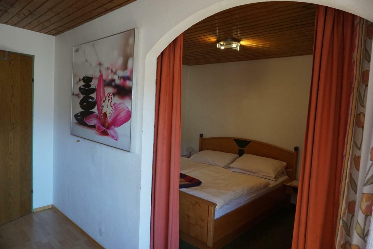 Appartamento Haus Waldblick Weissensee Esterno foto
