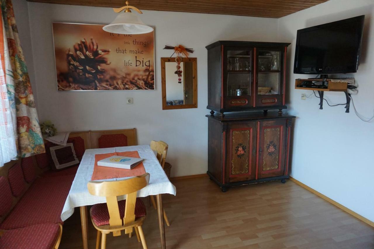 Appartamento Haus Waldblick Weissensee Esterno foto