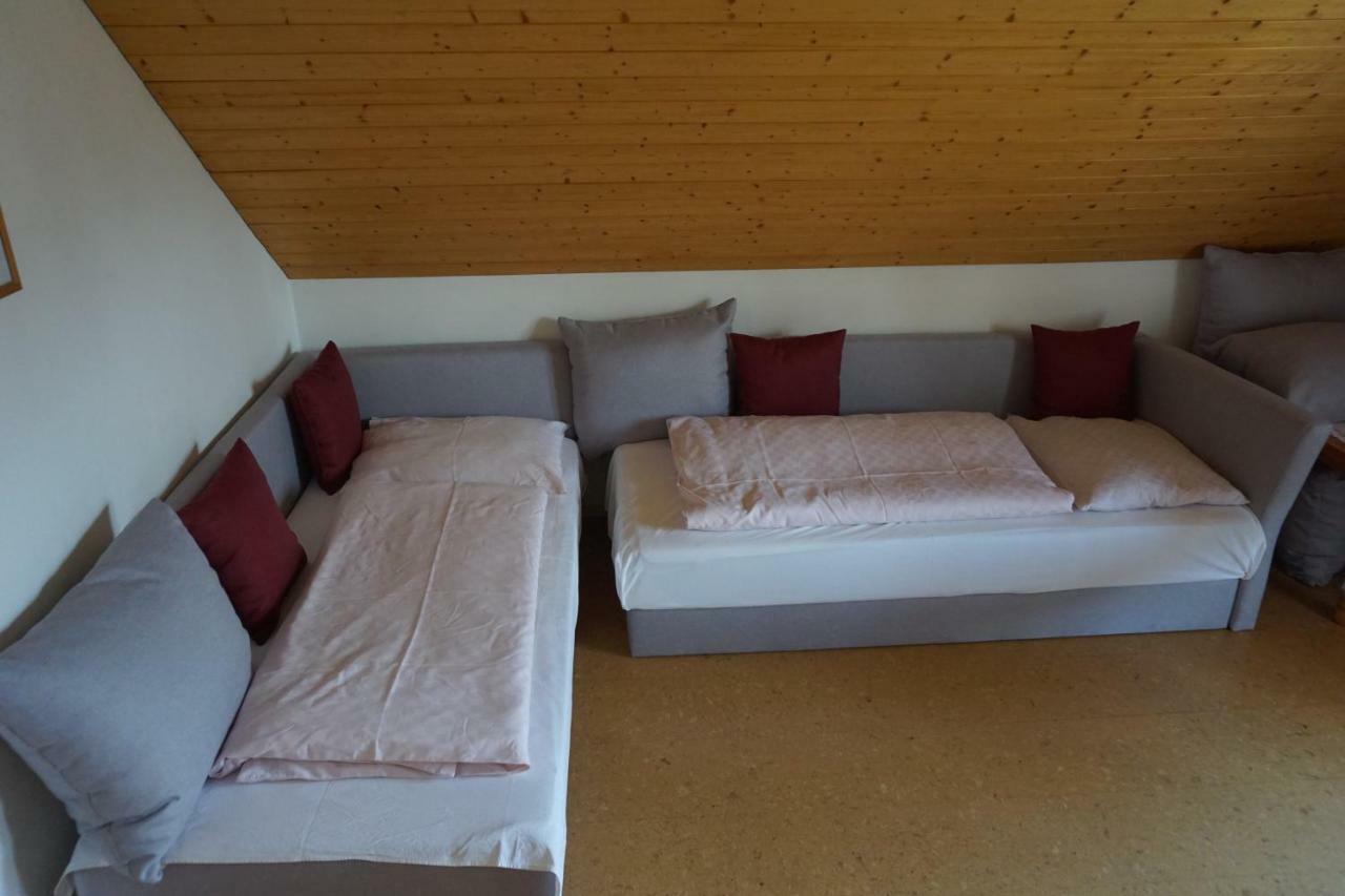 Appartamento Haus Waldblick Weissensee Esterno foto