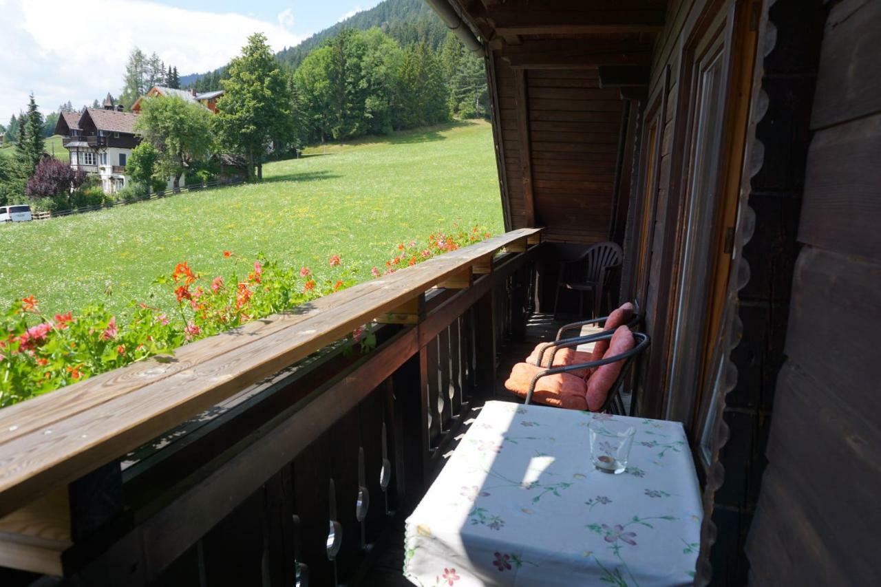 Appartamento Haus Waldblick Weissensee Esterno foto