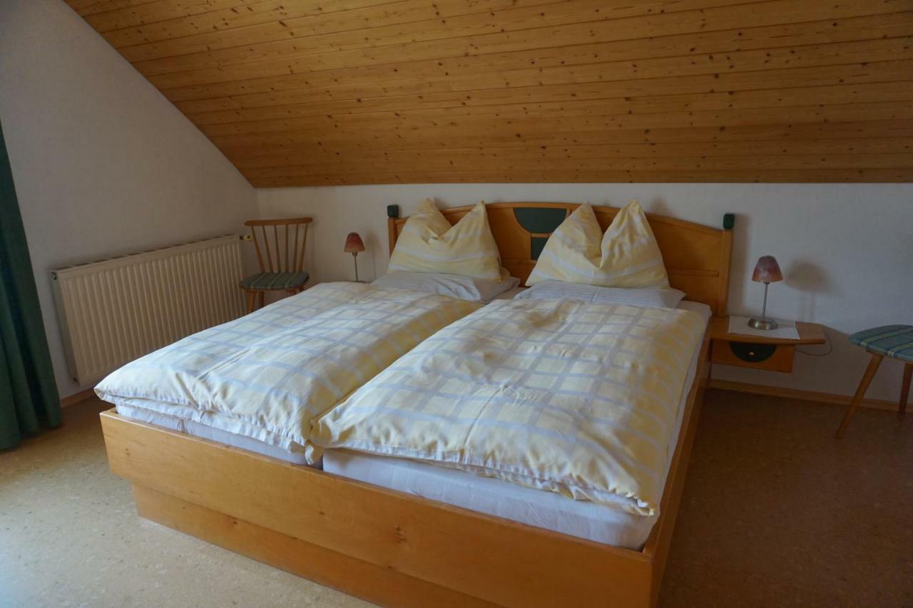 Appartamento Haus Waldblick Weissensee Esterno foto