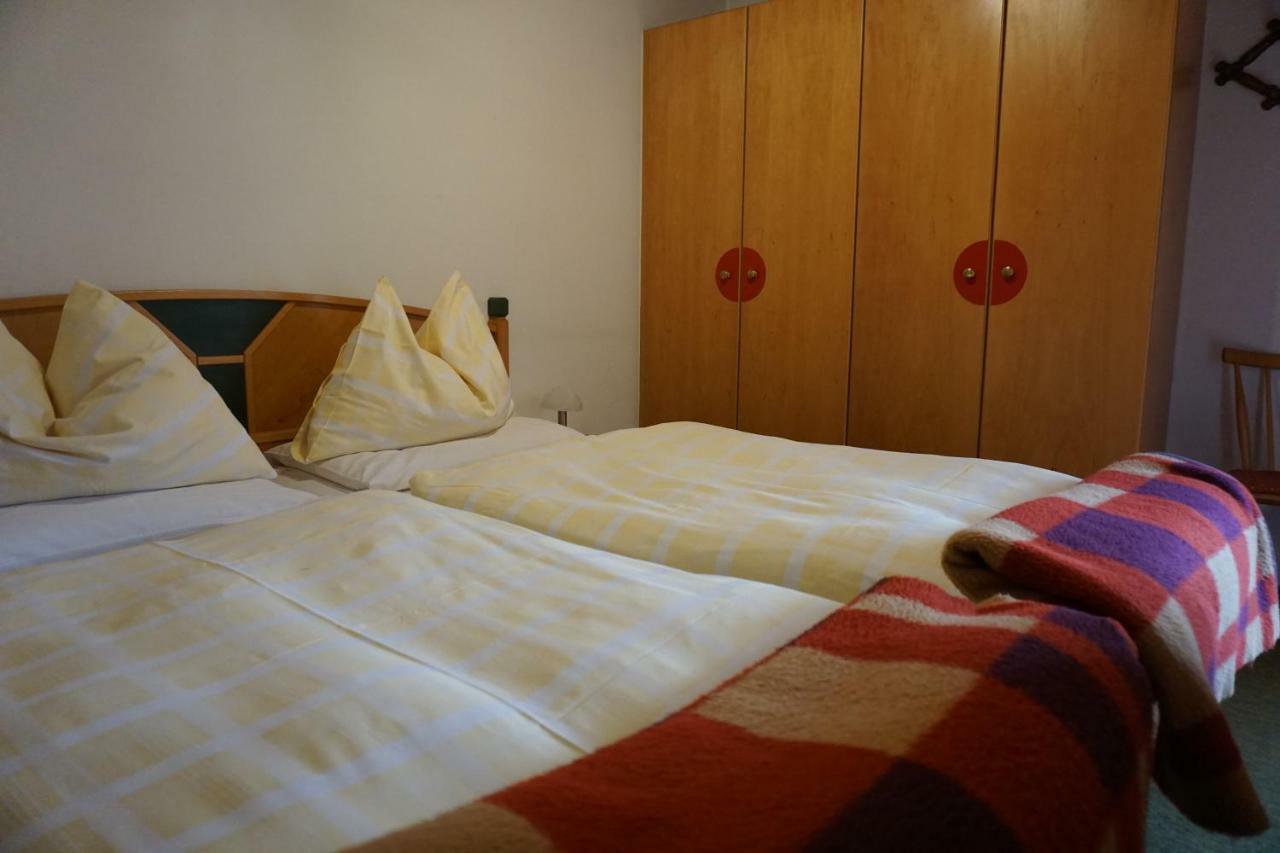 Appartamento Haus Waldblick Weissensee Esterno foto